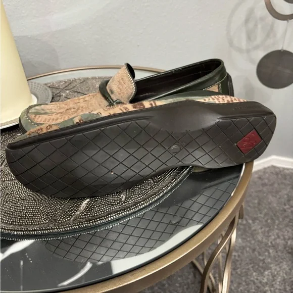 Like new, Donald J Pliner Newsprint calves hair driving moc. Very cool - Picture 4 of 4